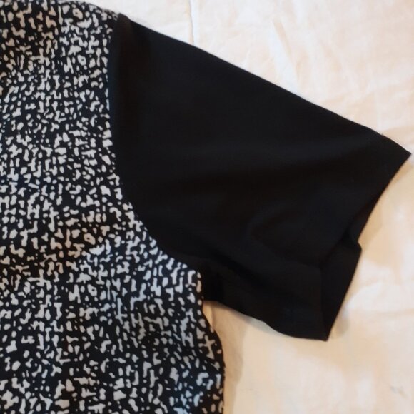 Haggar T-Shirt Black/White Size Small - Picture 5 of 7